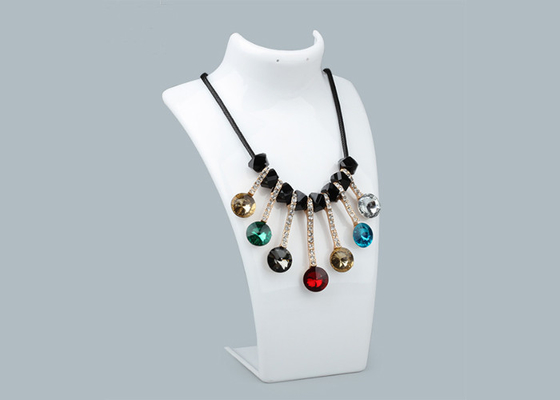 Plastikhalsketten-Ausstellungsstand-Acrylhalsketten-Halter-menschliches Hals-Modell