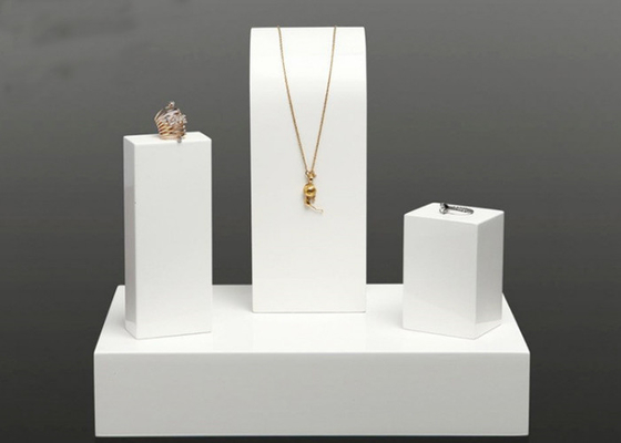 Kundenspezifische Ohrring-Acrylschmuck-Ausstellungsstände für das Juweliergeschäft-Anzeigen